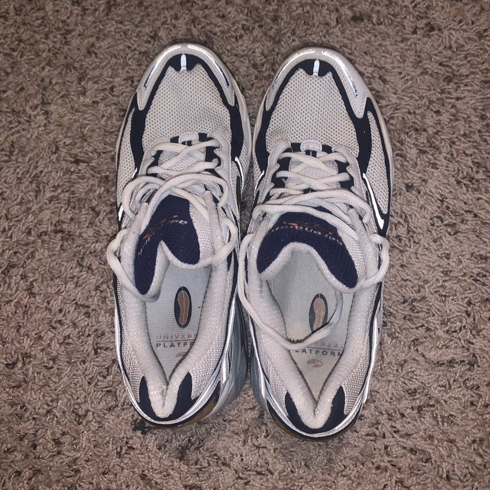 Adrenaline GTS Men’s Sneakers - Picture 7 of 10